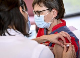 Coronavirus : Pourquoi la vaccination prend-elle autant de temps en Belgique ? Coronavirus : Pourquoi la vaccination prend-elle autant de temps en Belgique ?