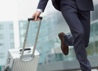 Un atterrissage imprévu à Liège : Un retour de vacances stressant pour Eric Un atterrissage imprévu à Liège : Un retour de vacances stressant pour Eric