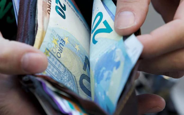 Transferts des MRE et consommation les piliers de la croissance au Maroc en 2026 Transferts des MRE et consommation : les piliers de la croissance au Maroc en 2026