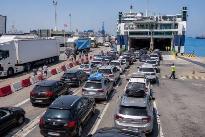 Opération Marhaba - Algésiras donne la priorité aux véhicules des MRE Opération Marhaba : Algésiras donne la priorité aux véhicules des MRE
